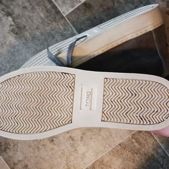 Tom's mens/boys size 9 - Picture 4 of 12